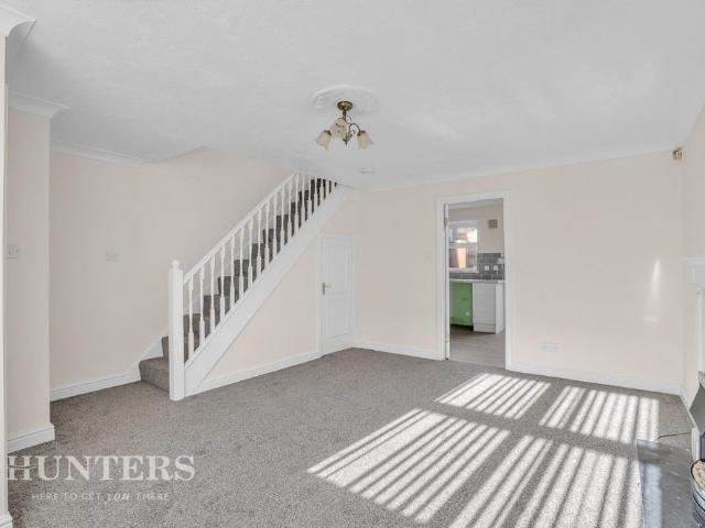 House for rent in Wardle, Burnedge