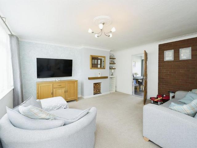 House for rent in Pucklechurch, South Gloucestershire