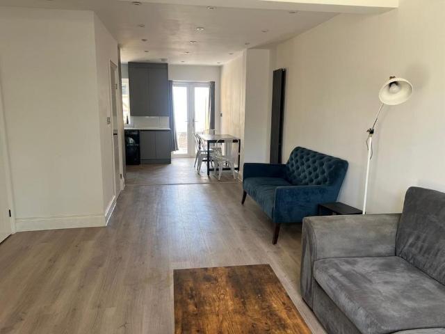 House for rent in Tolworth, Greater London