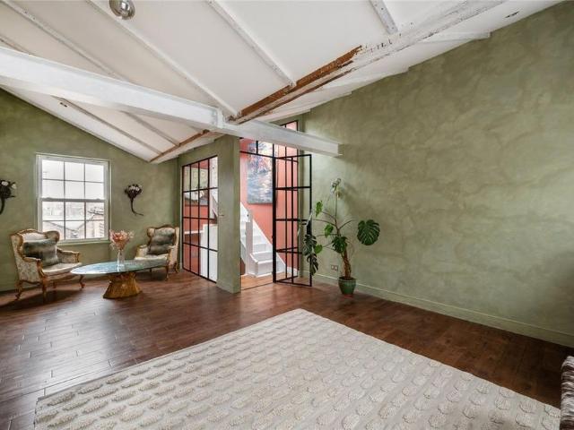 House for rent in Royal Borough of Kensington and Chelsea, Greater London