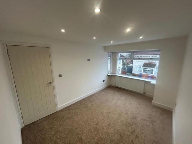 House for rent in Oak Hill Park, Calderstones