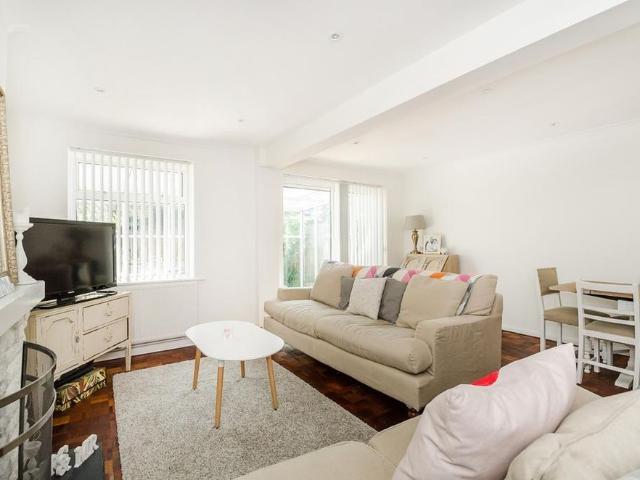 House for rent in Hampton Wick, Greater London