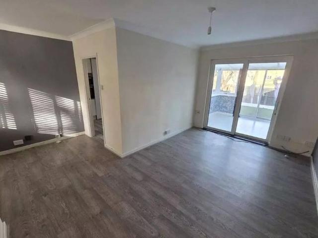 House for rent in Saintbridge, Gloucester