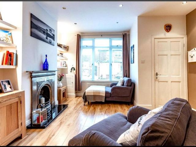House for rent in Spital, Windsor