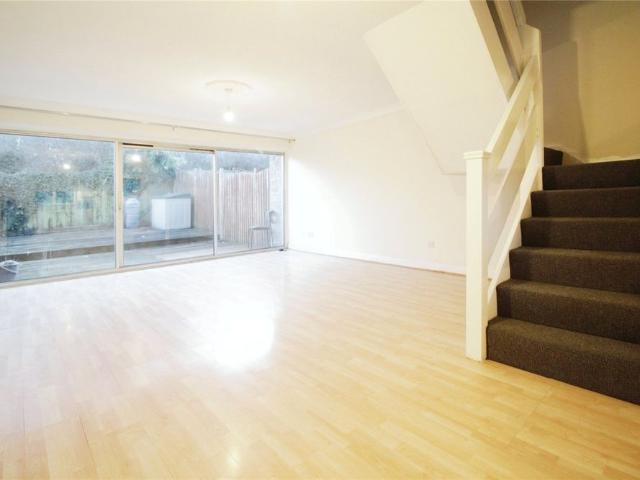 House for rent in Lee Chapel, Essex