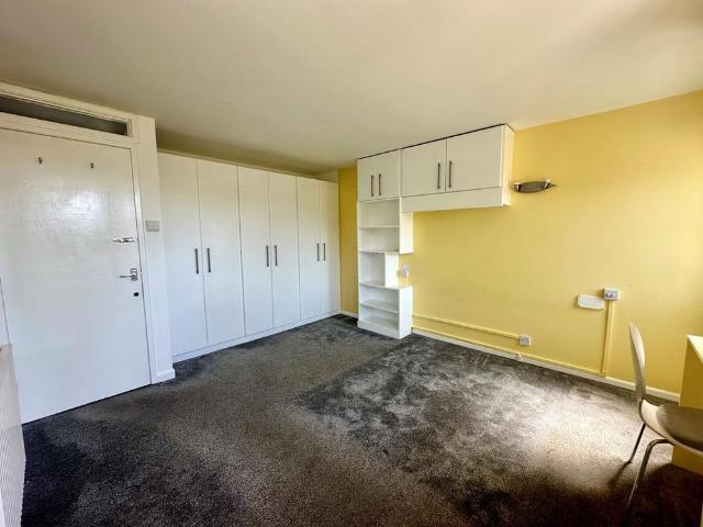 House for rent in Rowner, Middlecroft