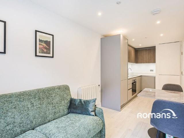 House for rent in Buckler's Park, Crowthorne