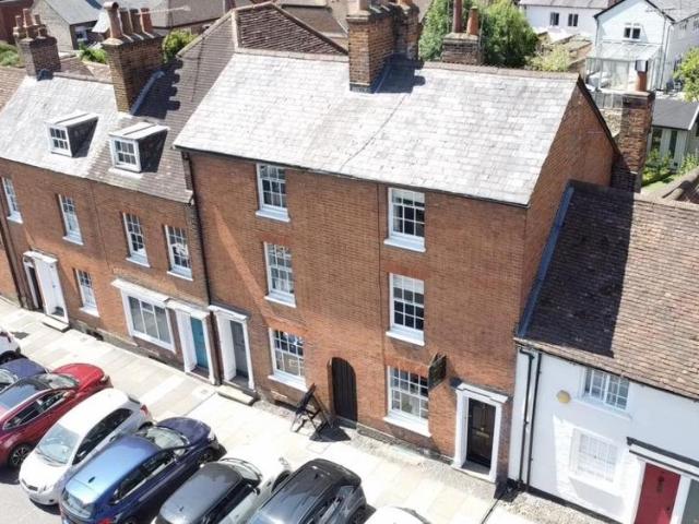 House for rent in Fole, Surrey
