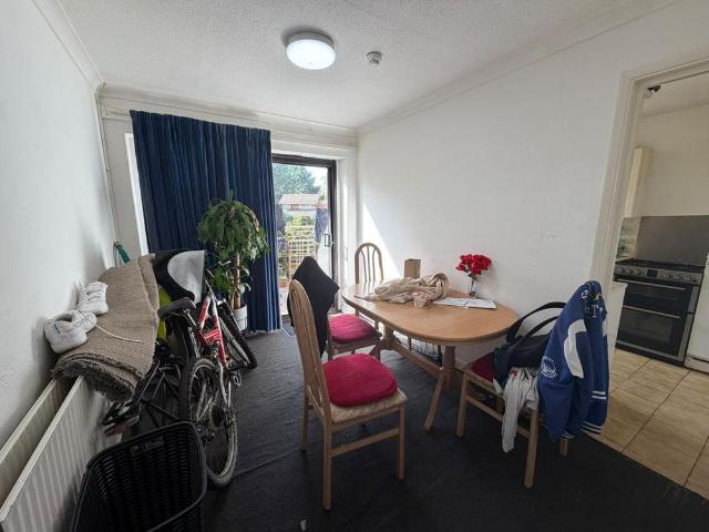 Room for rent in Oakridge Park, Milton Keynes