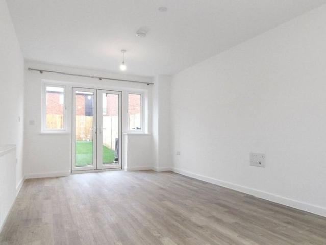 Apartment for rent in Castle Hill, Monks Orchard