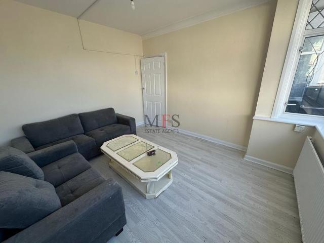 House for rent in Southall Green, Greater London