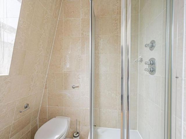 House for rent in Brompton, Greater London
