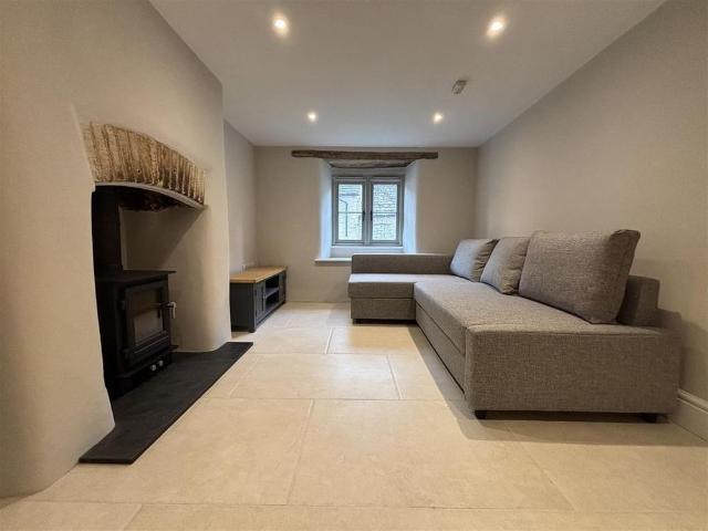 House for rent in Fossebridge, Gloucestershire