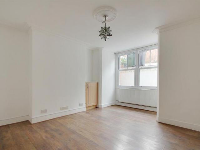 House for rent in Reffles Bridge, Red Hill