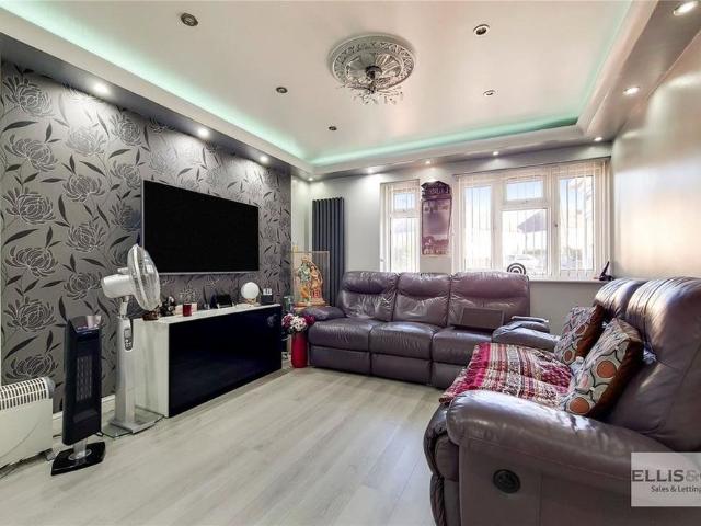 House for rent in Alperton, Greater London