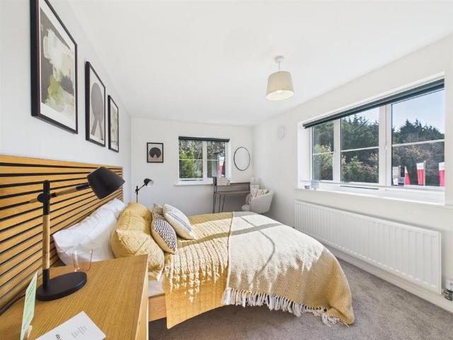 House for rent in Keresley Green, Keresley