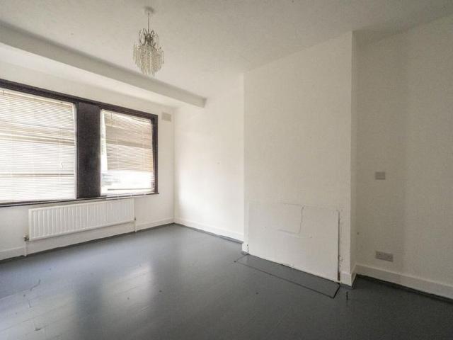 House for rent in London Borough of Newham, Greater London