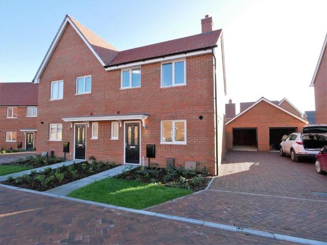House for rent in Chichester, Littlecote