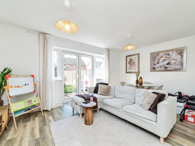 House for rent in Shinfield