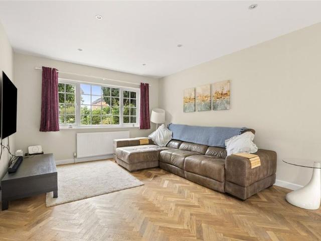 House for rent in Blackhills, Surrey
