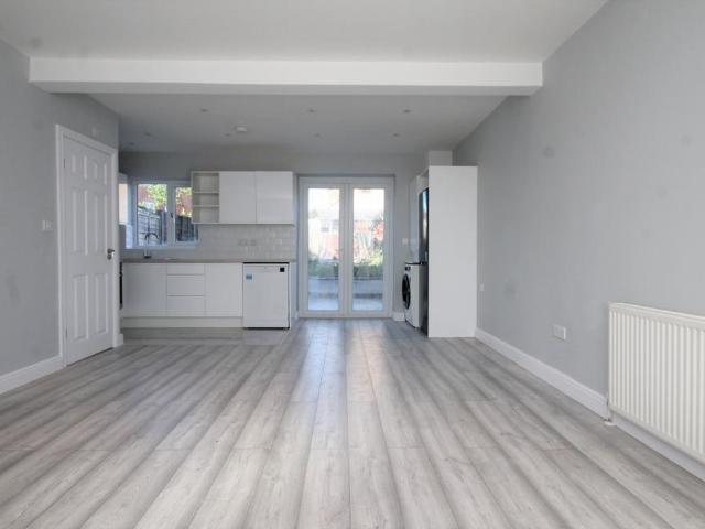 House for rent in Watford Rural, Batchworth