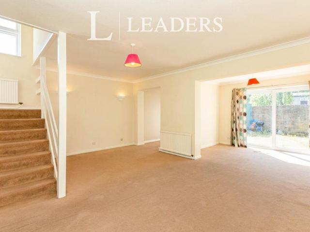 House for rent in Horsell, Woking