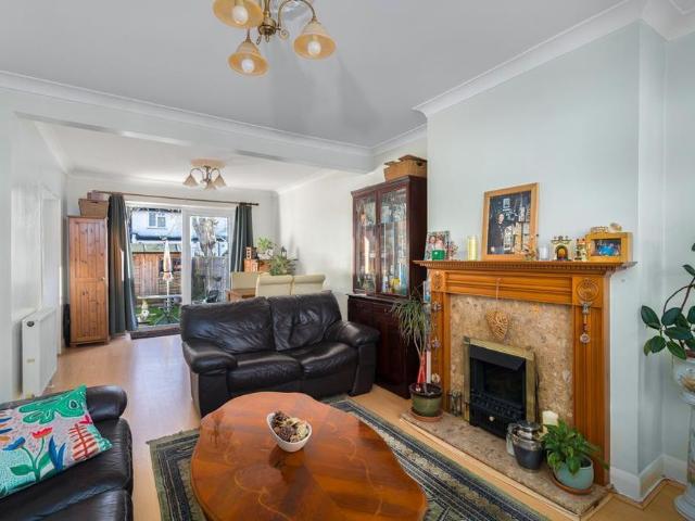 House for rent in Upper Edmonton, Greater London