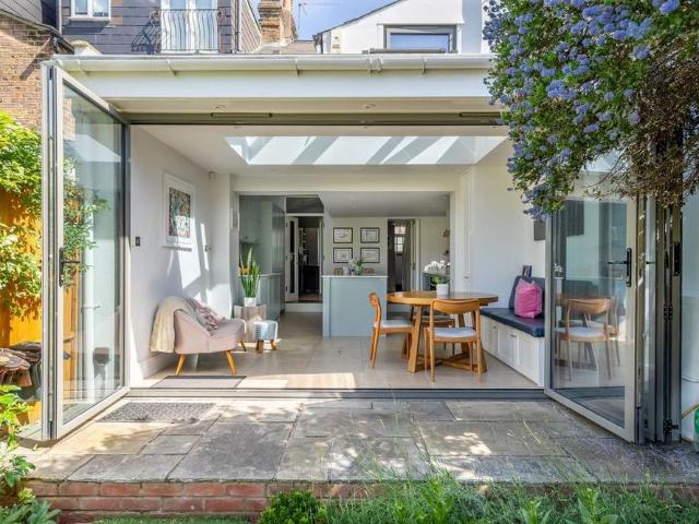 House for rent in Clewer Village, Windsor