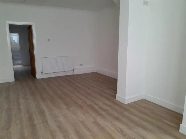 House for rent in Williamstown, Tonypandy
