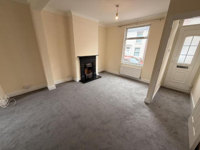 House for rent in Semilong, Northampton