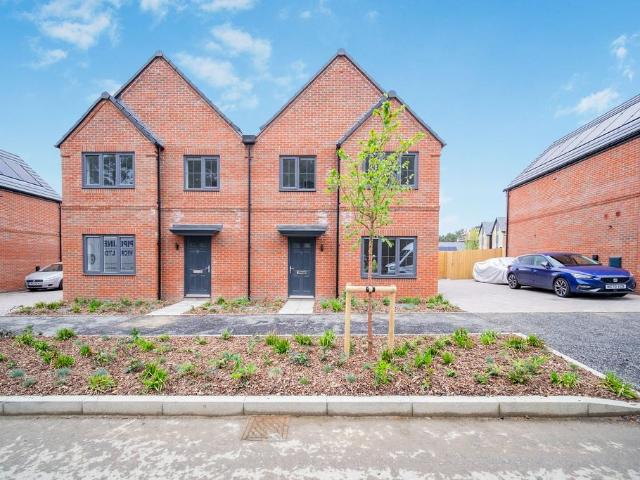 House for rent in Buckler's Park, Crowthorne