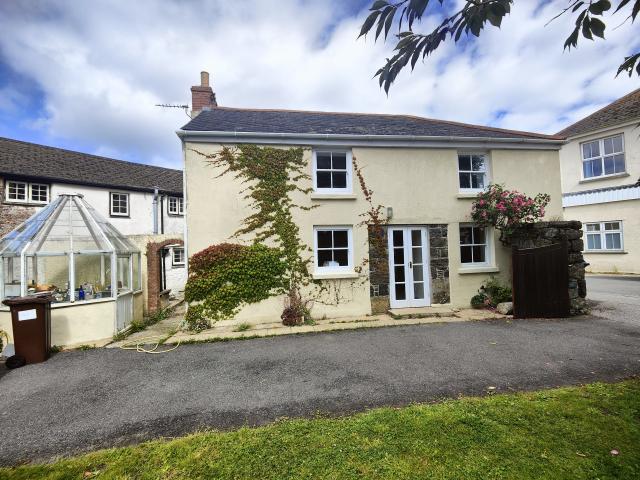 House for rent in Mullion, Cornwall