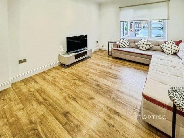 House for rent in Stratford New Town, Greater London
