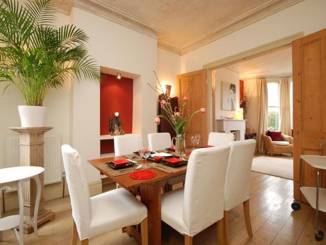 House for rent in Brondesbury Park, Greater London