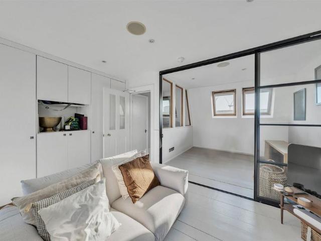 House for rent in Kings Barton, Gloucester