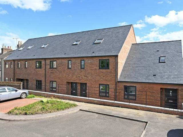 House for rent in High Field, York