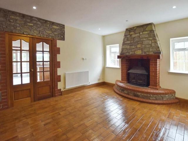 House for rent in Barrow Gurney, North Somerset