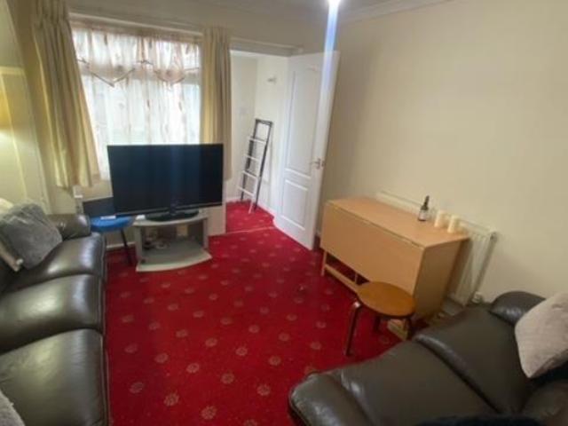 House for rent in Hales Place, The Bridge