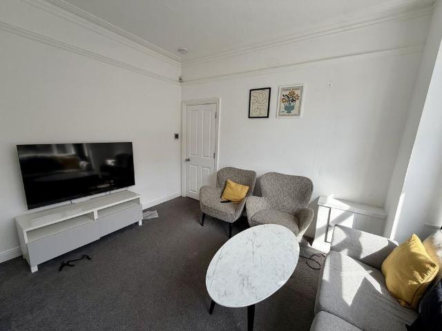 House for rent in Georgia, Greater Manchester