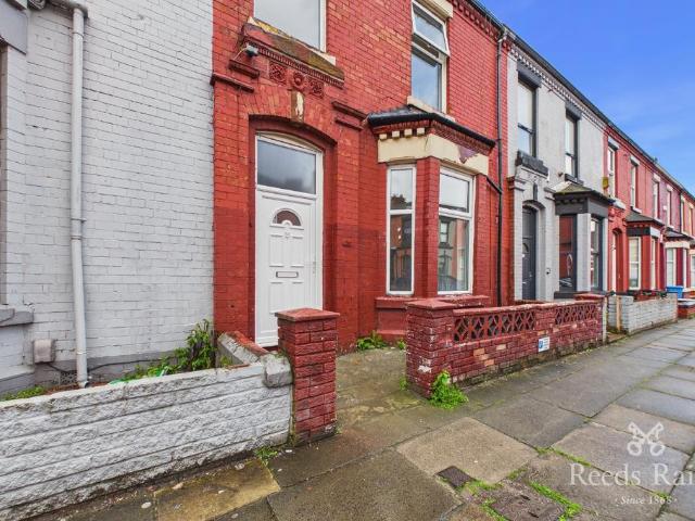 House for rent in Calderstones