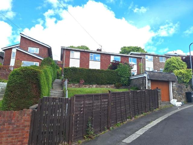 House for rent in Baglan