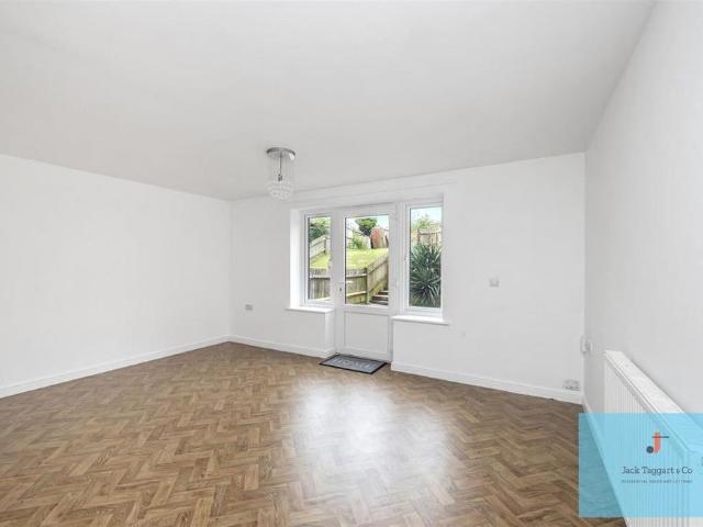 House for rent in Mile Oak, Brighton & Hove
