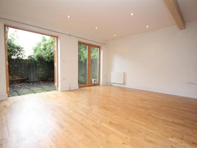 House for rent in Guildford Park, Westborough