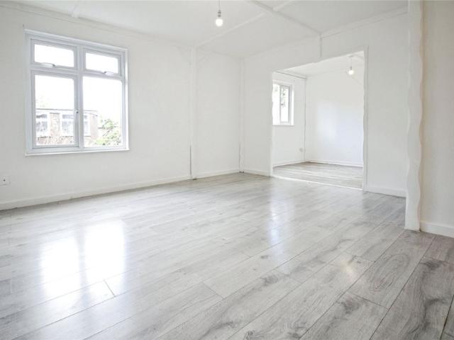 House for rent in Bowers Gifford, Essex