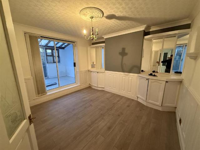 House for rent in Assarts Farm Estate, Attenborough