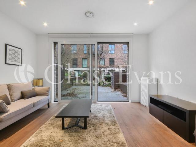 House for rent in Walworth, Greater London