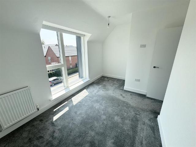 House for rent in Whitby, Rossmore
