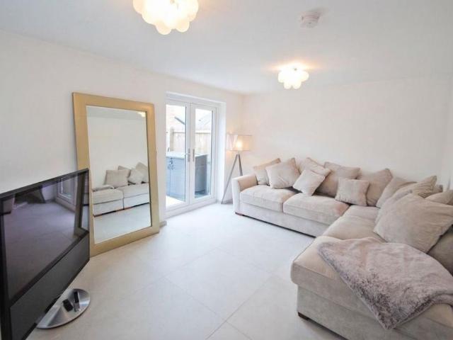 House for rent in Colshaw Farm, Wilmslow