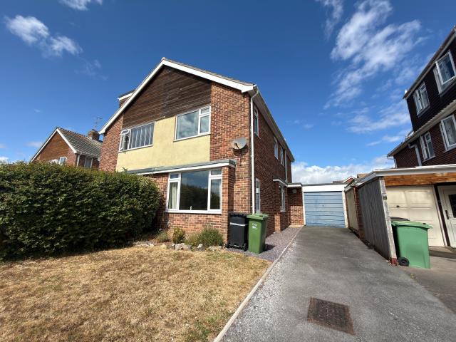 House for rent in Galmington, Rumwell