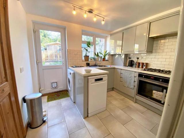 House for rent in Uckfield, Cross In Hand